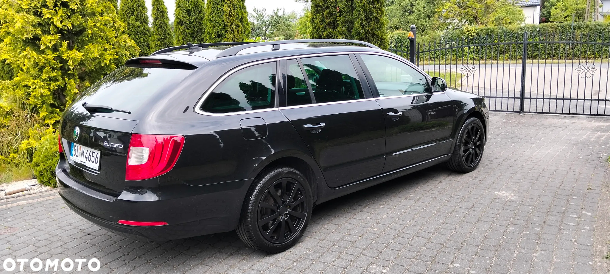 Skoda Superb Combi 2.0 TDI DSG Exclusive - 11