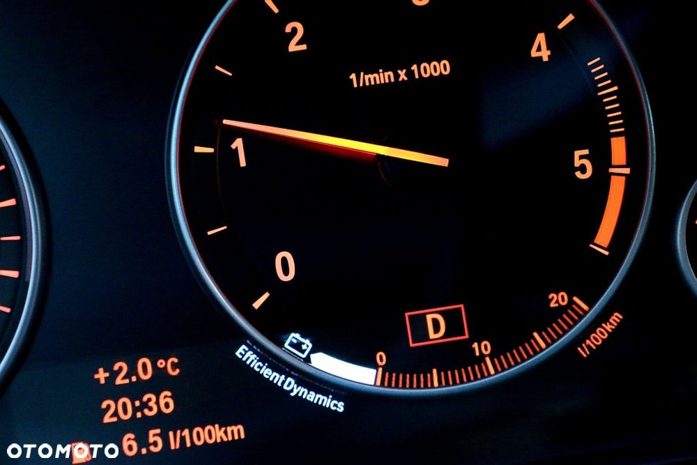 BMW Seria 5 520d Luxury Line - 29