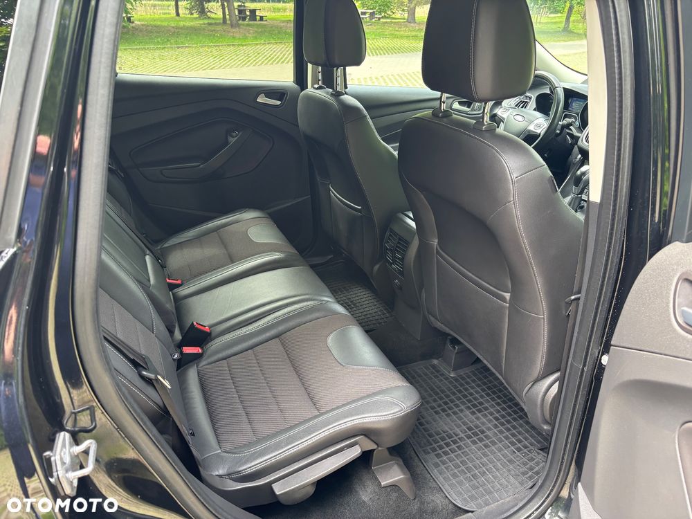 Ford Kuga - 16