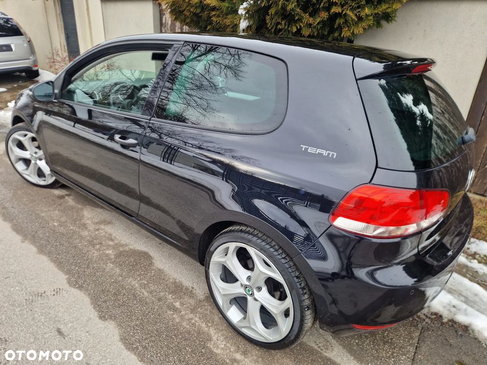 Volkswagen Golf 1.6 TDI BlueMot Trendline DSG - 25