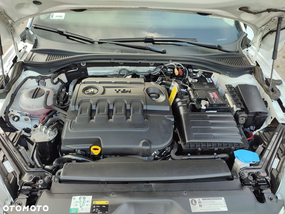 Skoda Superb 2.0 TDI L&K DSG - 22
