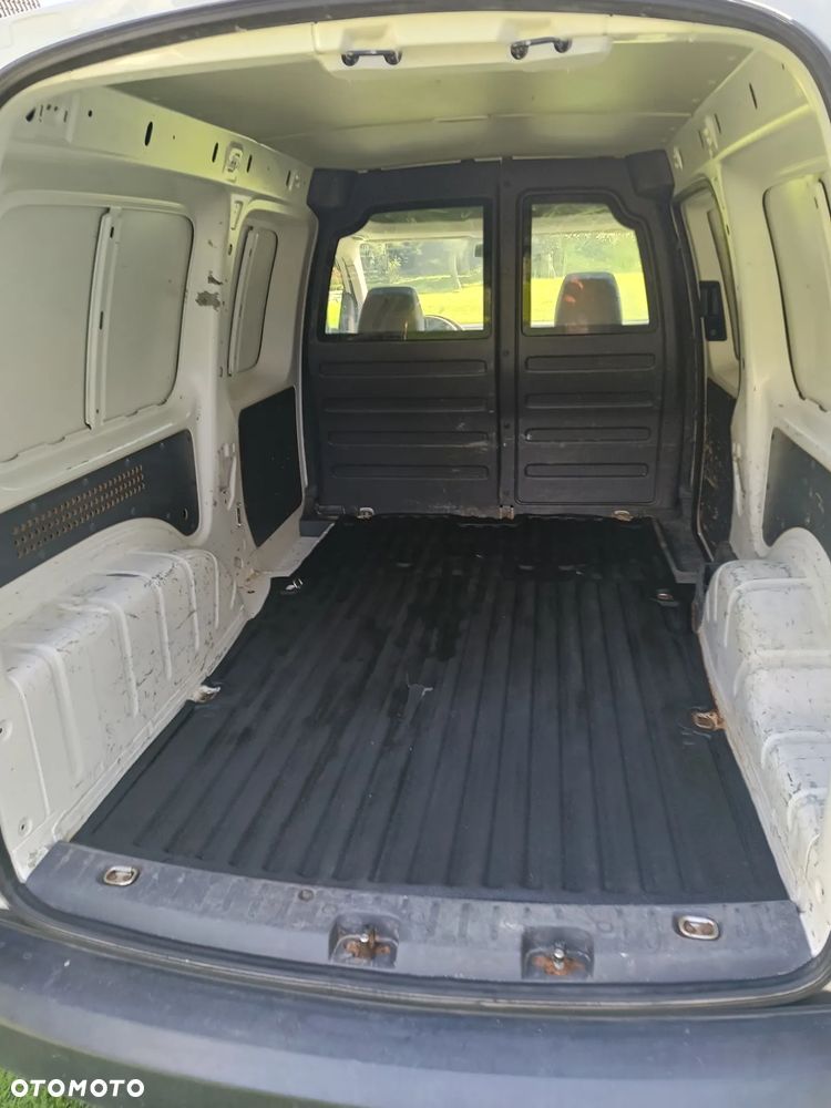 Volkswagen Caddy Maxi - 15