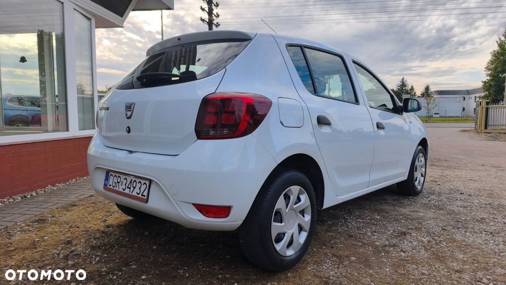 Dacia Sandero - 4