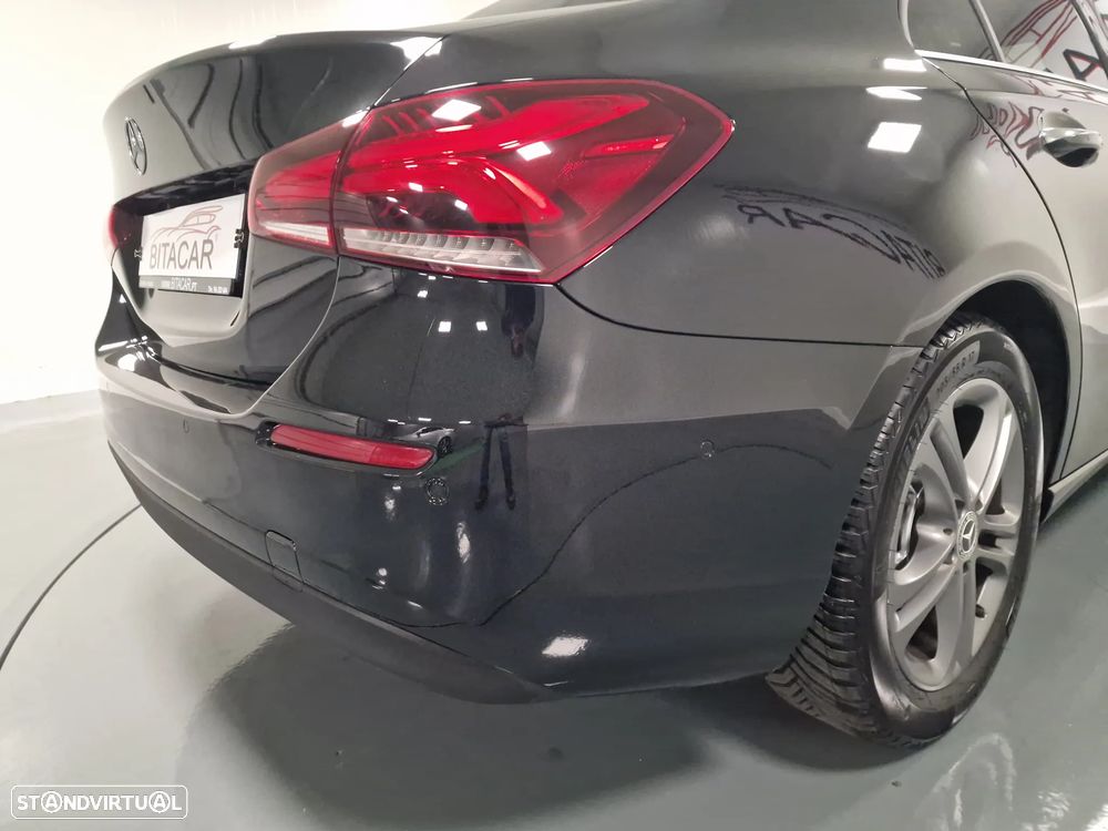 Mercedes-Benz A 180 Limousine d Style Plus Aut. - 23