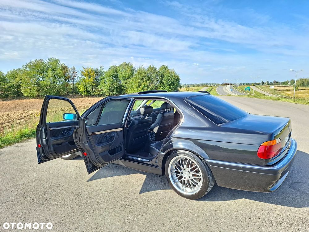 BMW Seria 7 740iL - 12