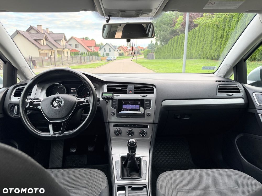 Volkswagen Golf - 21