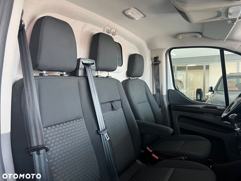 Ford Transit Custom - 37