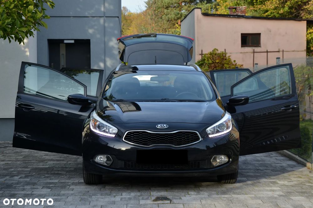 Kia Ceed 1.4 CVVT Dream Team Edition - 11