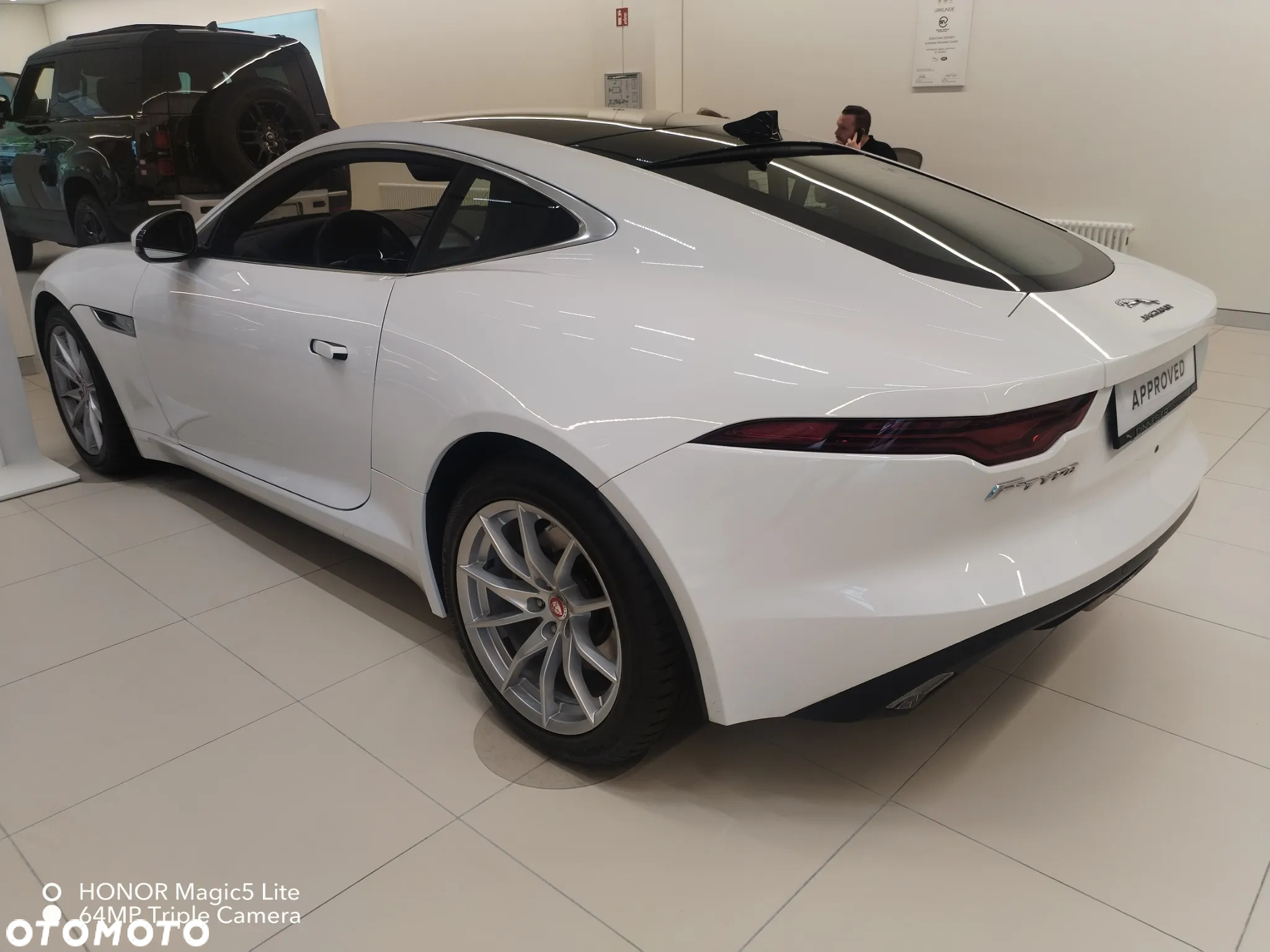 Jaguar F-Type Coupe P300 First Edition - 5