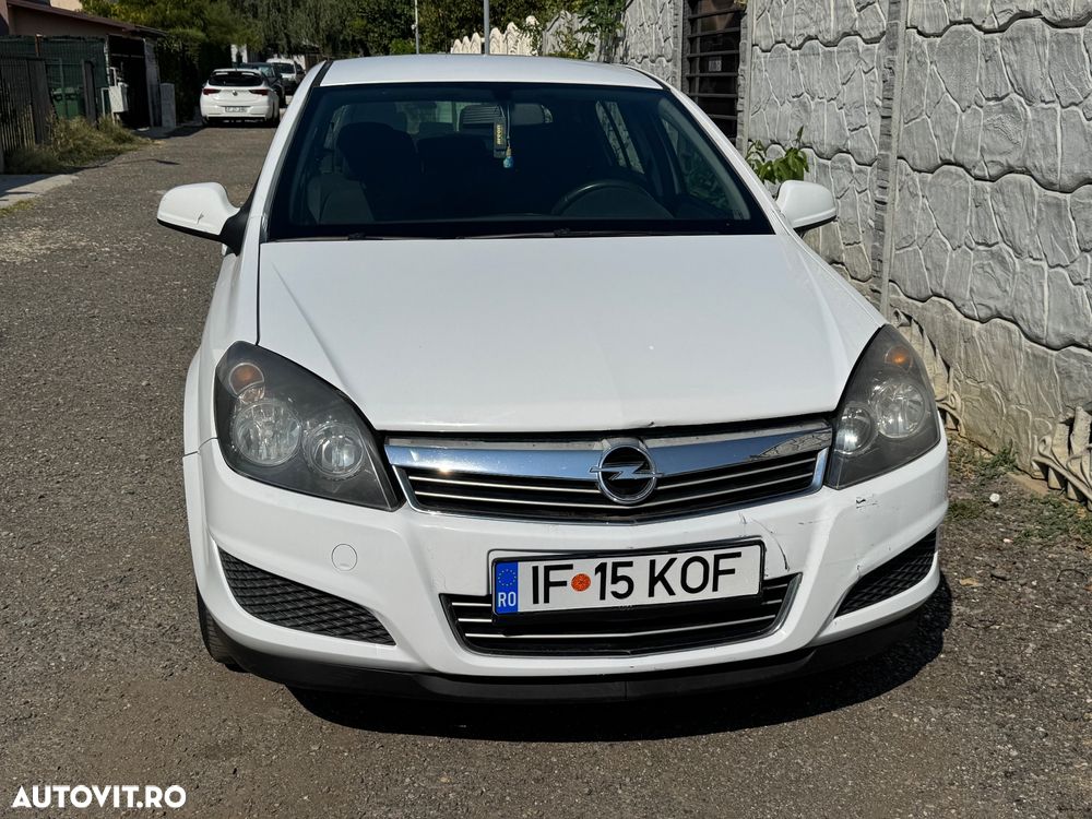 Opel Astra 1.6 Essentia - 1