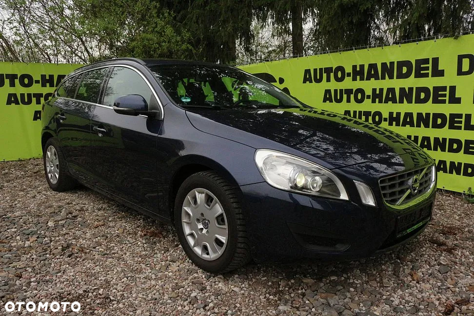 Volvo V60 D3 Geartronic Momentum - 9