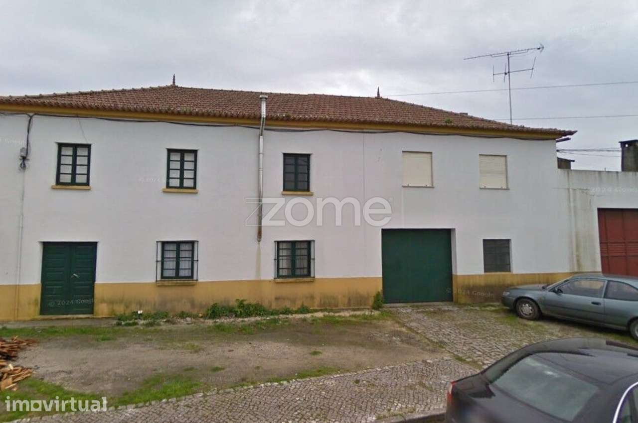 Moradia com Terreno de 2.585 m² | Potencial extraordinário - Grande imagem: 4/15