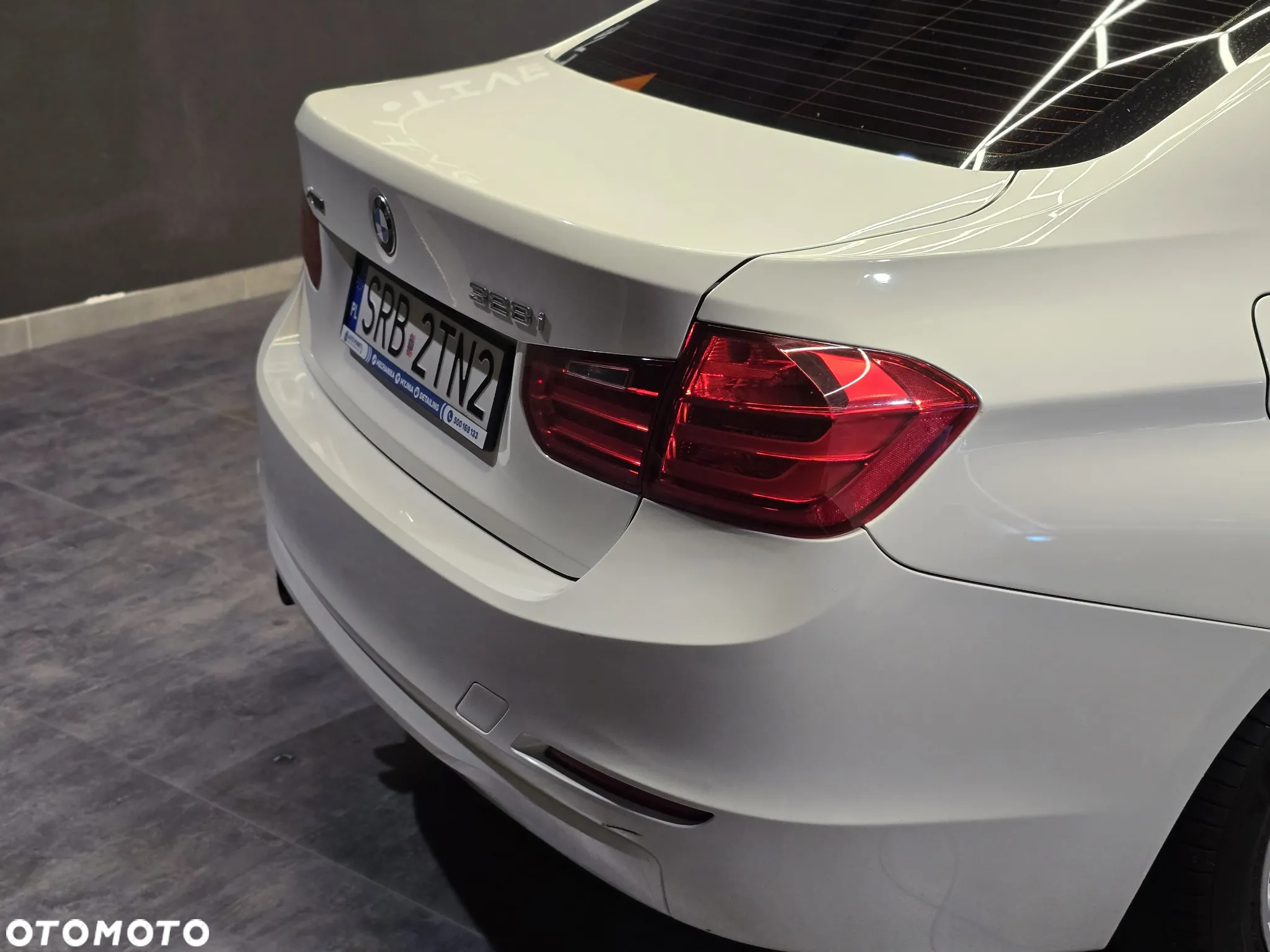 BMW Seria 3 328i xDrive - 18