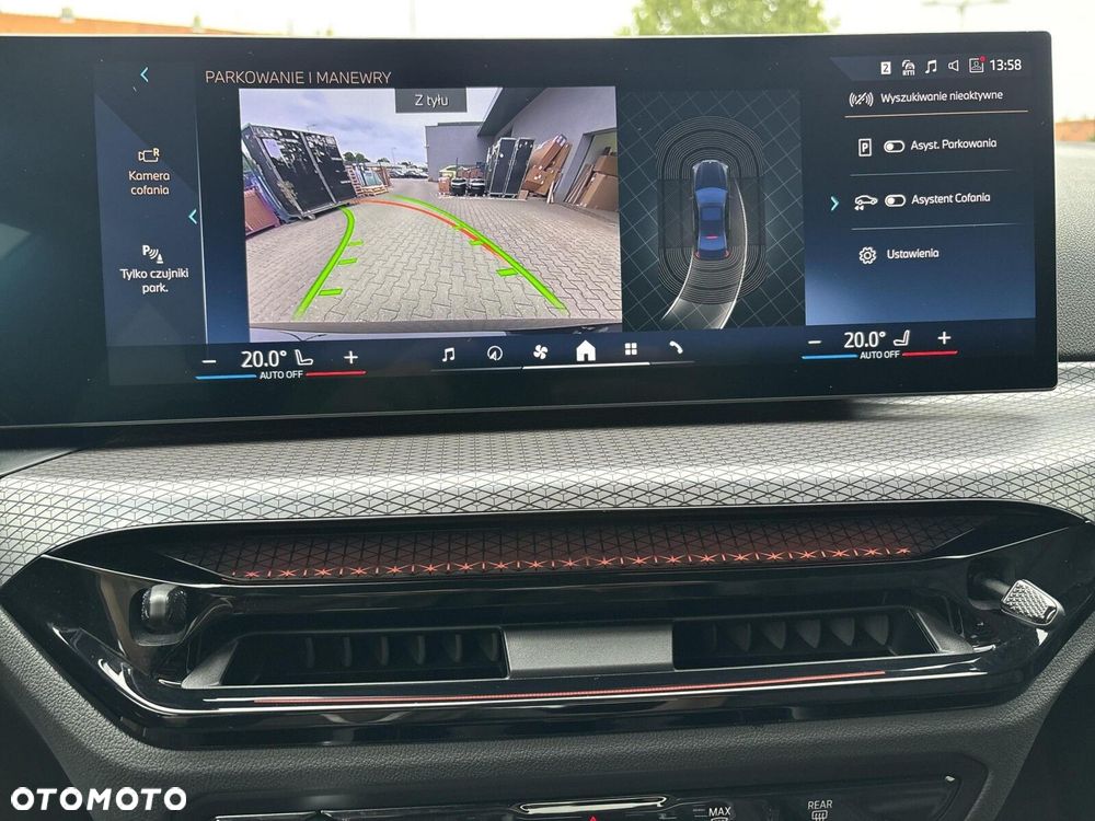 BMW Seria 3 330i xDrive M Sport sport - 22