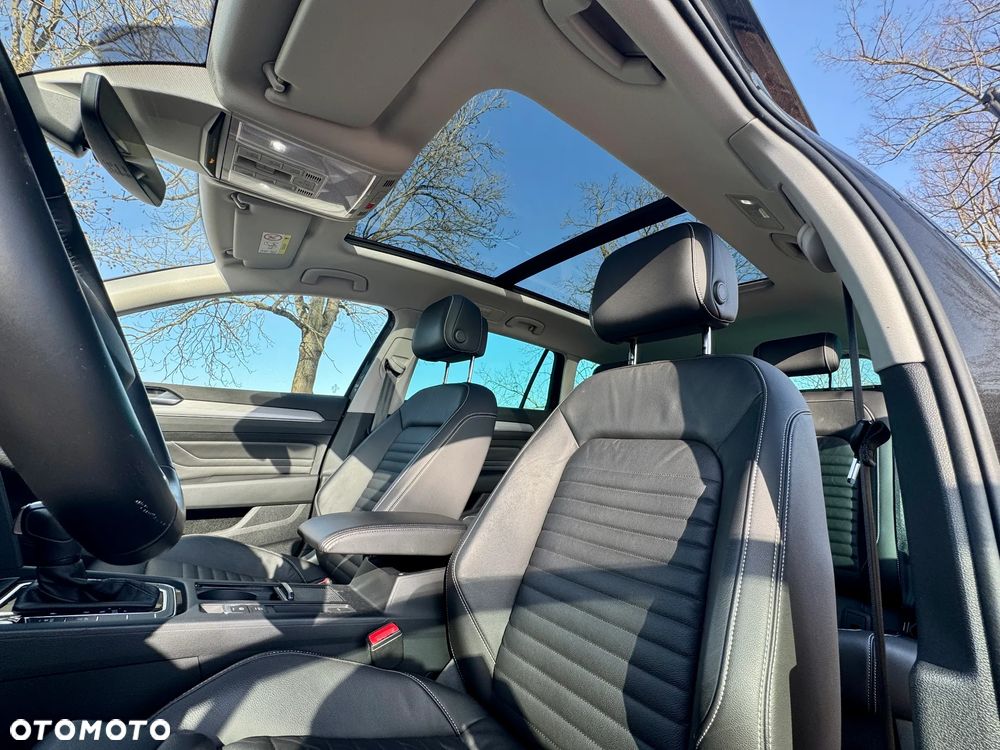 Volkswagen Passat 2.0 TDI SCR DSG - 16