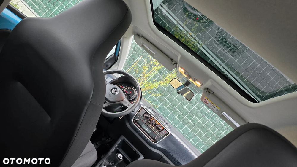 Volkswagen up! TSI (BlueMotion Technology) move - 3