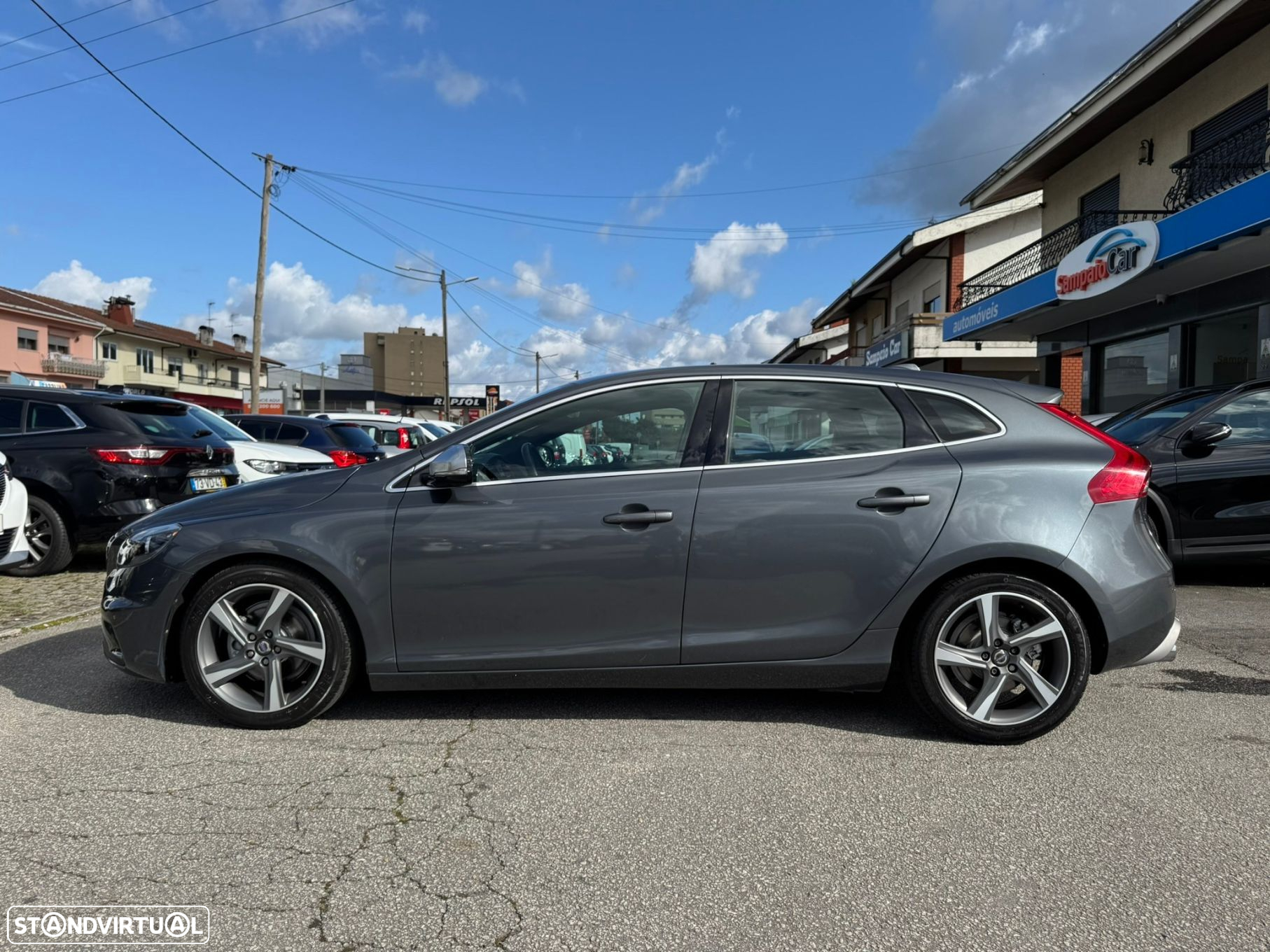 Volvo V40 1.6 D2 R-Design - 3