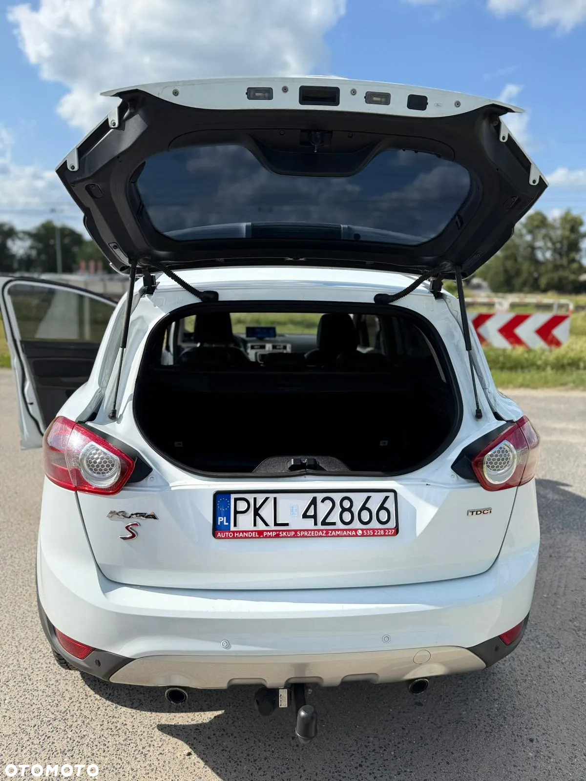 Ford Kuga - 24