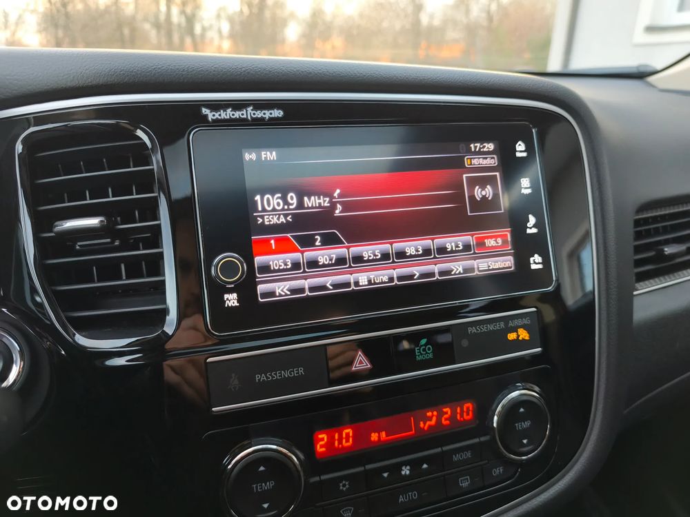 Mitsubishi Outlander - 15