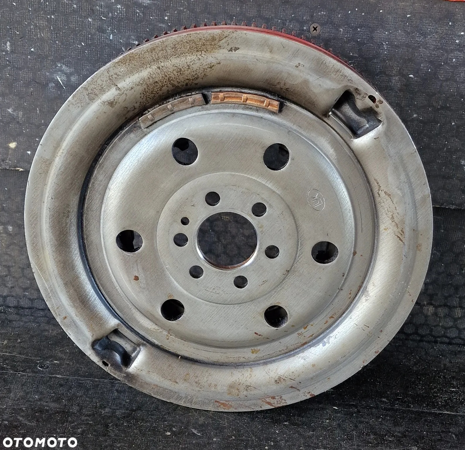 KOŁO DWUMASOWE SPRZĘGŁO 04E105266K SKODA SCALA 1.5 TSI DSG - 7