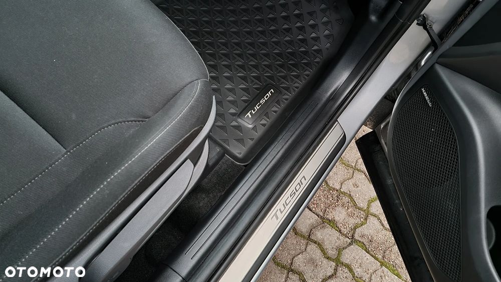 Hyundai Tucson 1.6 T-GDi Executive 2WD - 37