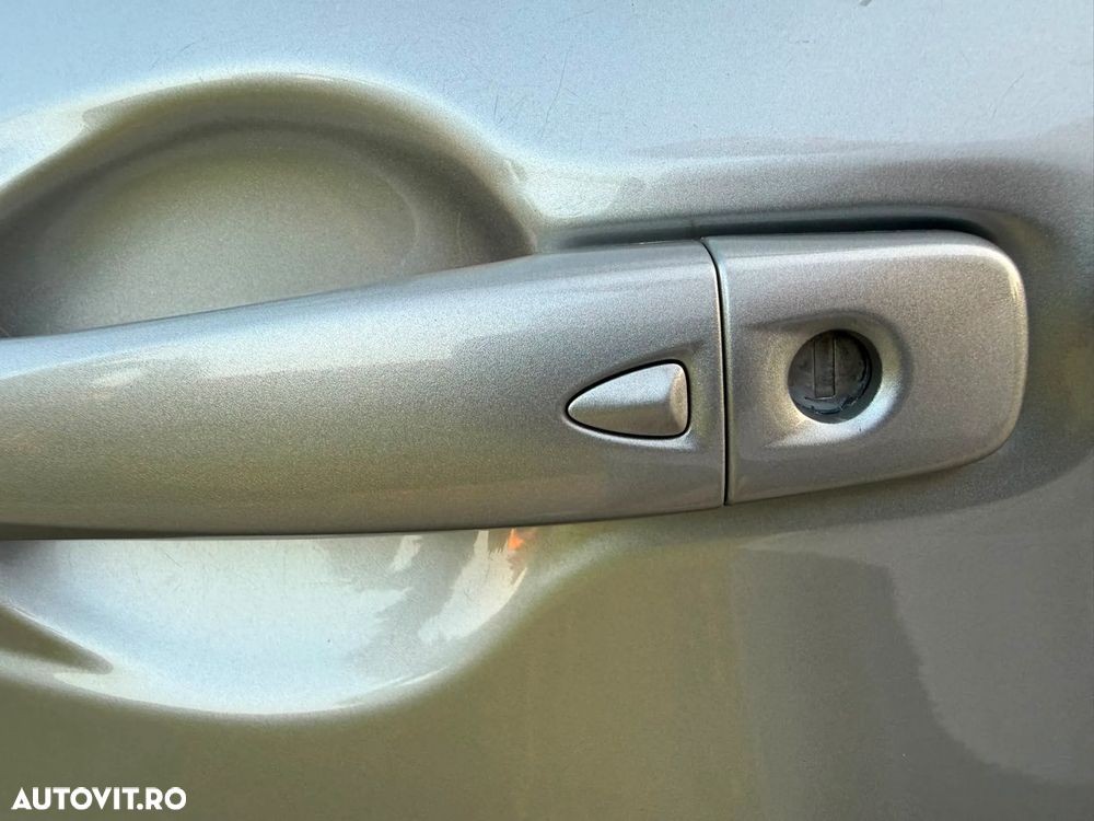 Nissan Qashqai 1.5 DCI Start/Stop N-Connecta - 24
