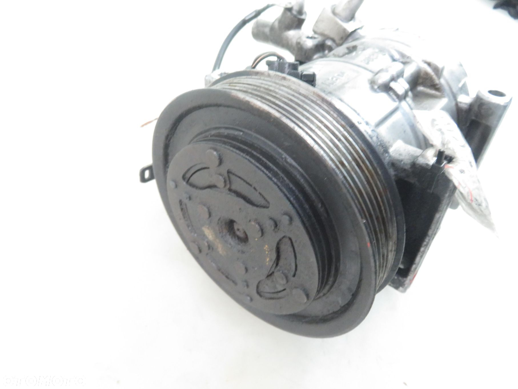 KOMPRESOR KLIMATYZACJI FIAT STILO 1.9 JTD - 4