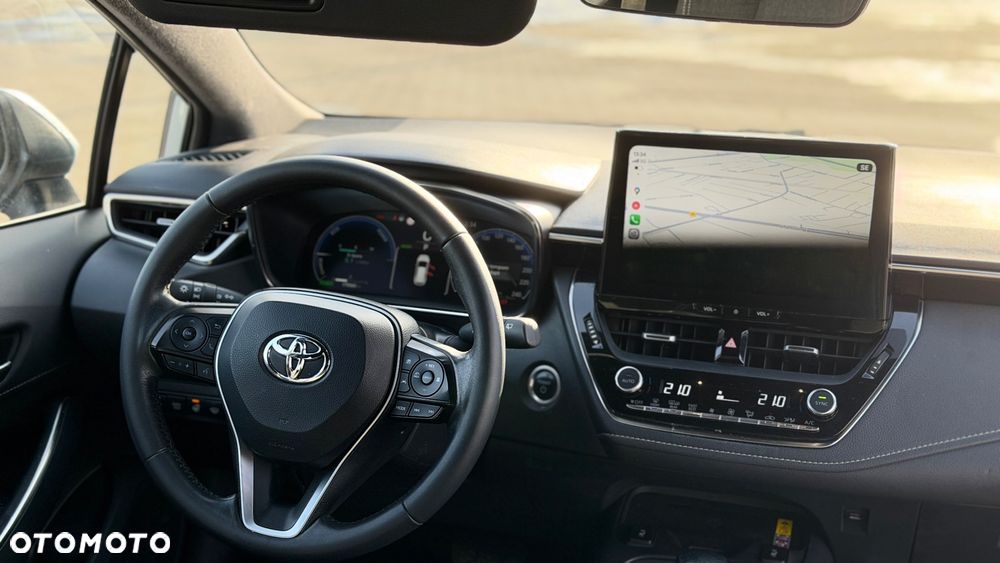 Toyota Corolla 1.8 Hybrid Executive - 28