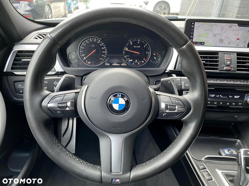 BMW Seria 3 320d xDrive M Sport - 26