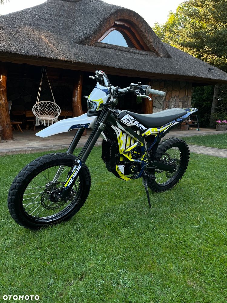 Surron Ultra-Bee - 1