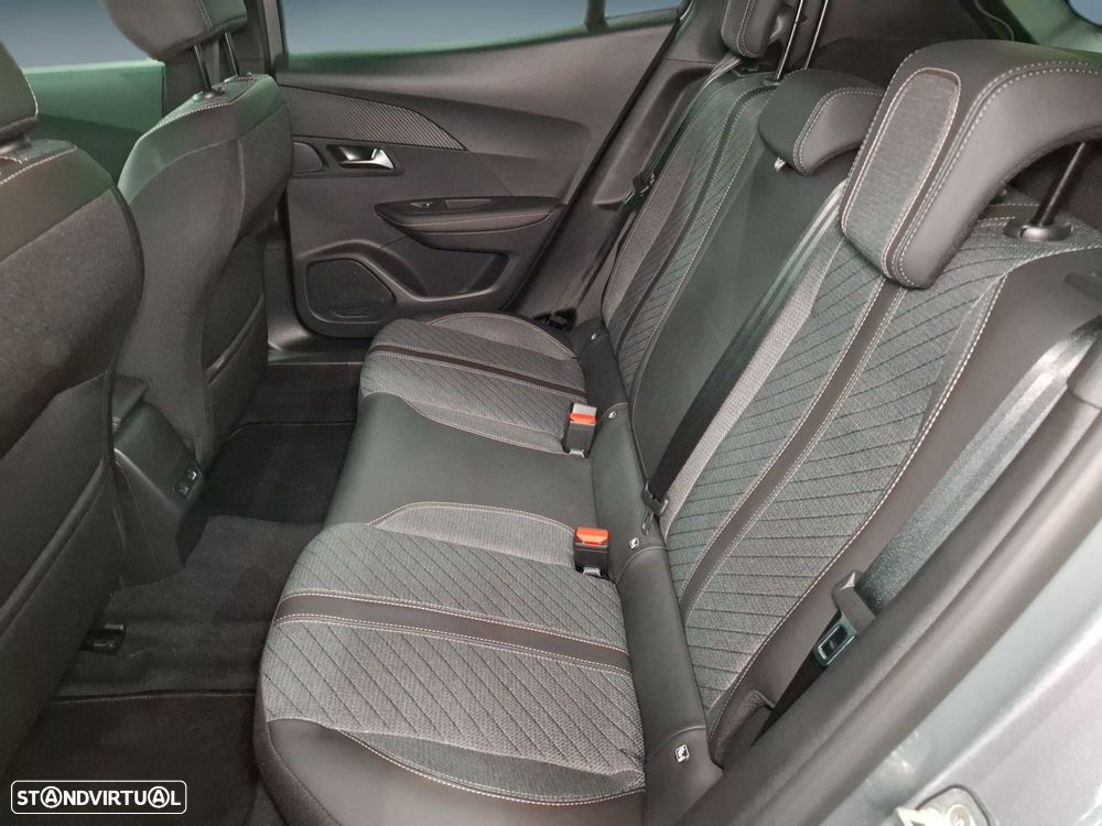 Peugeot 2008 1.2 PureTech Allure — fotografia 14