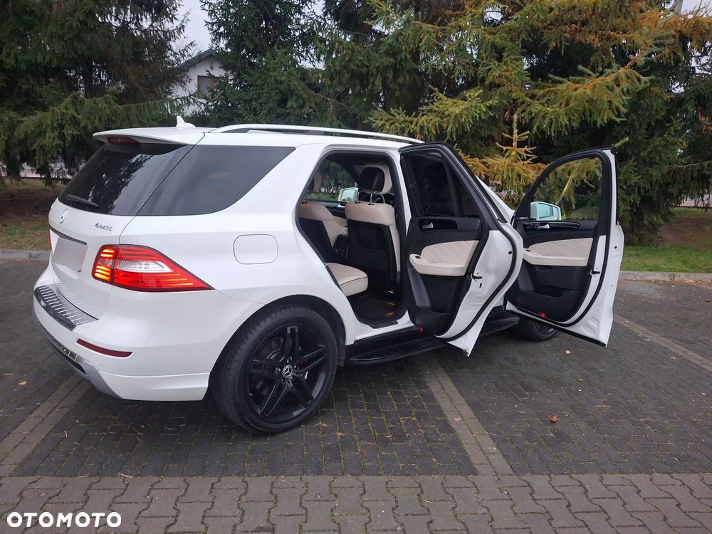 Mercedes-Benz ML - 33