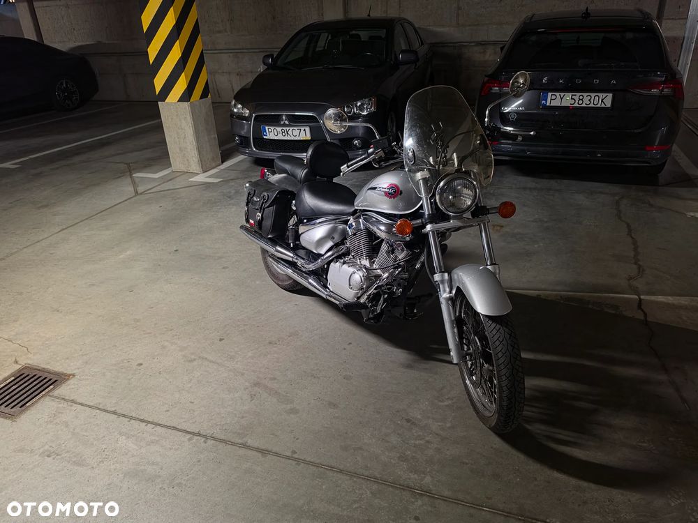 Suzuki Intruder - 4