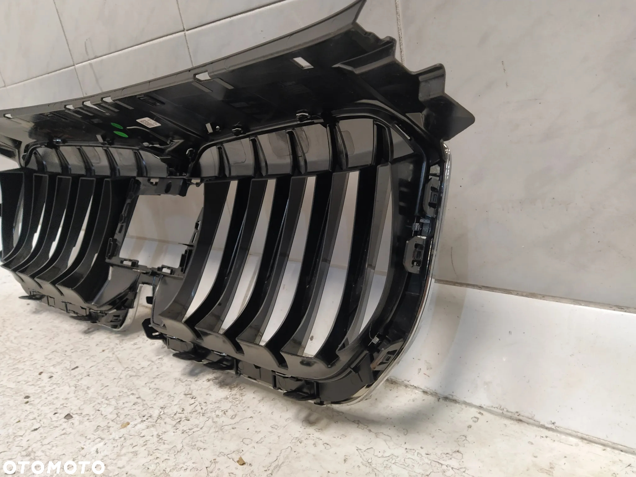 BMW X1 U11 GRILL ATRAPA CHŁODNICY KRATKA NERKA CHROM RAMKA CZARNY ŚRODEK NOWY ORYGINAŁ - 8