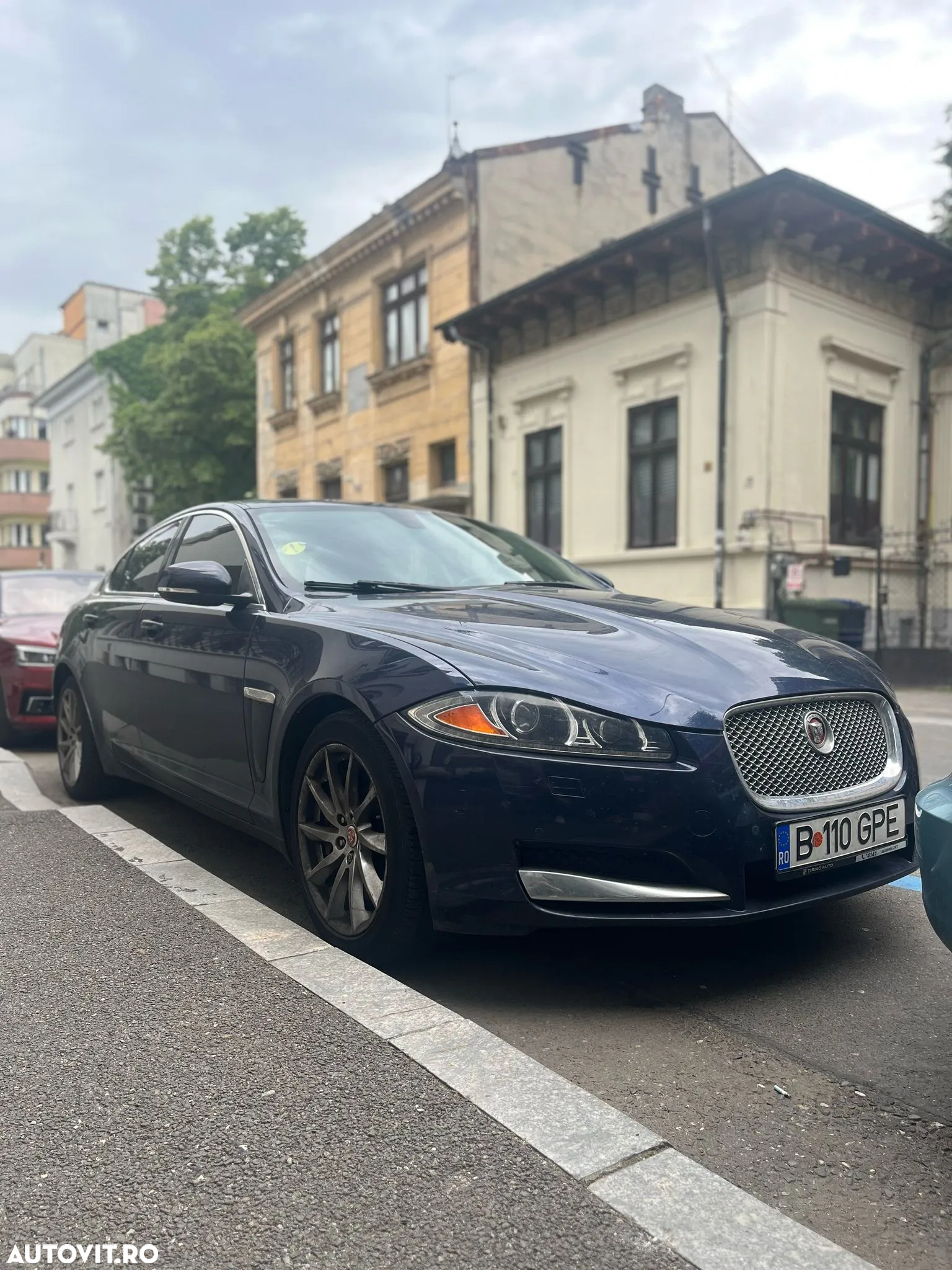 Jaguar XF - 14