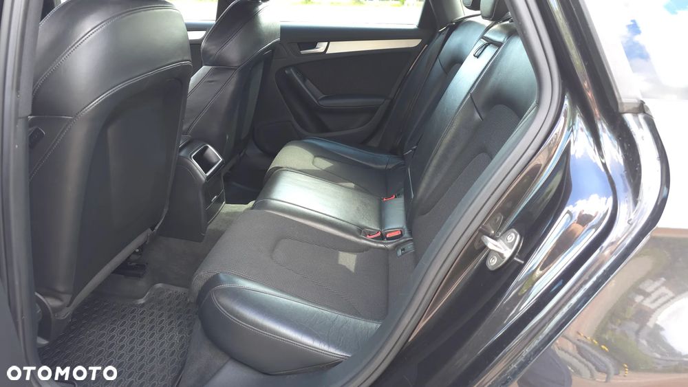 Audi A4 Limousine 1.8 TFSI S line Sportpaket - 16