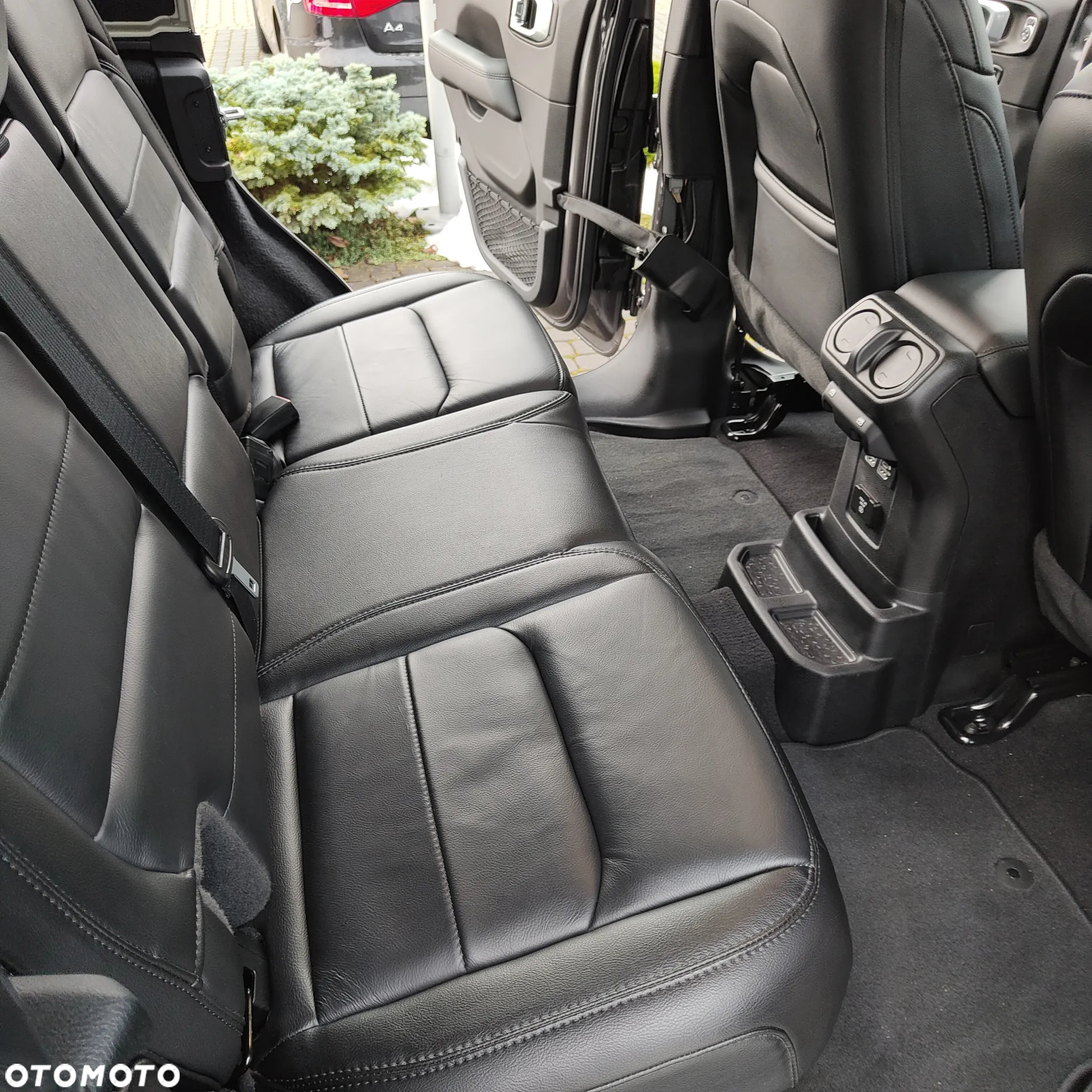 Jeep Wrangler Unlimited GME 2.0 Turbo Sahara - 27