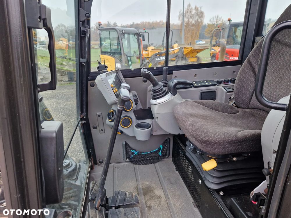 JCB 48 z-1 , 8026 cts , 15 c-1, Yanmar vio 27, Kubota 057-4, - 13