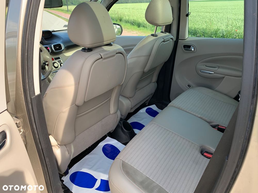 Citroën C3 Picasso 1.6 HDi Exclusive - 26