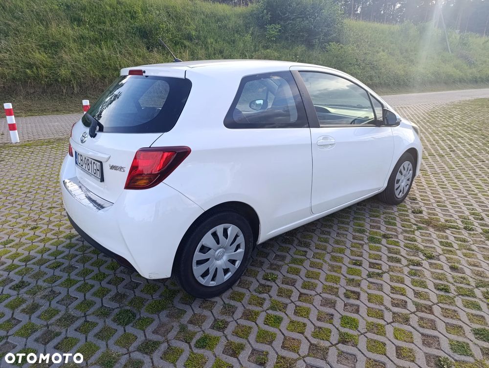 Toyota Yaris 1.0 Active EU6 - 8