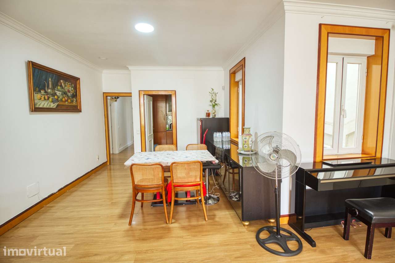 Apartamento T5 remodelado no coração de Lisboa - Grande imagem: 2/21