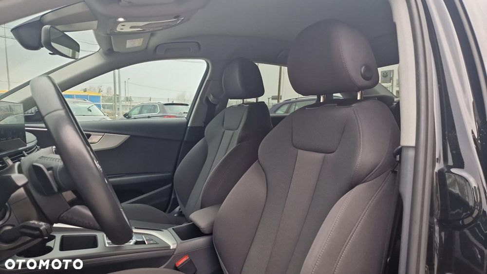 Audi A4 Limousine - 17