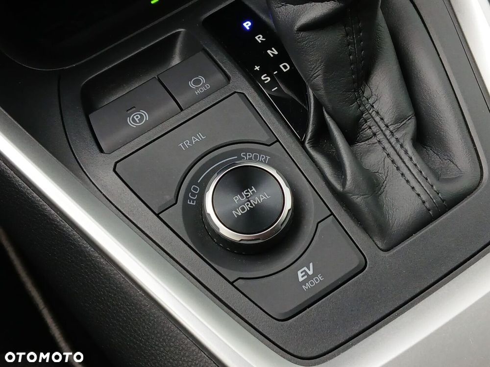 Toyota RAV4 - 22