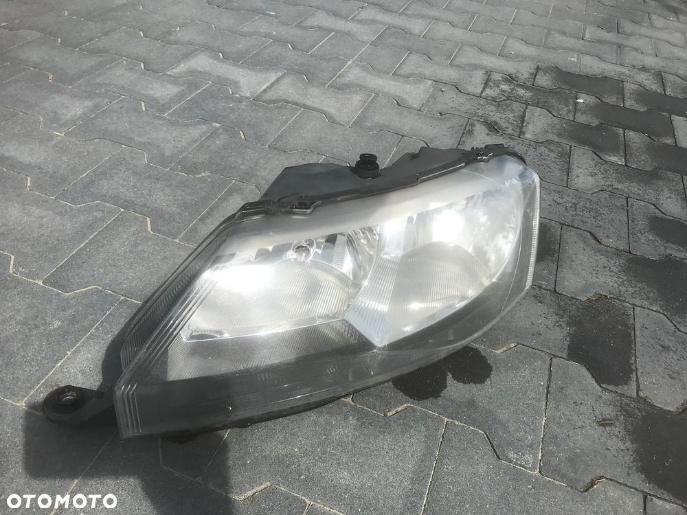 Skoda Rapid 12-17 Lampa Reflektor Prawy Lewy 5JB941016 5JB941015 - 3