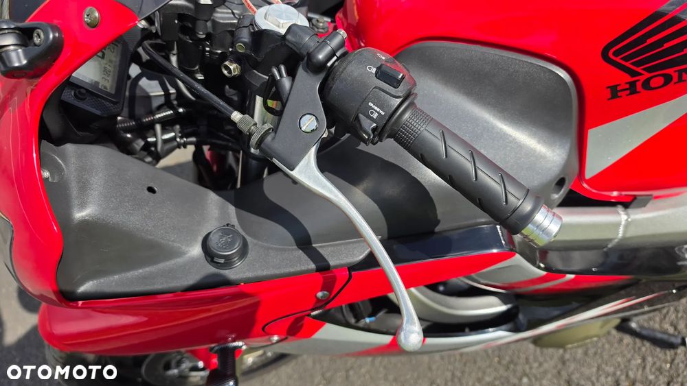 Honda CBR - 8