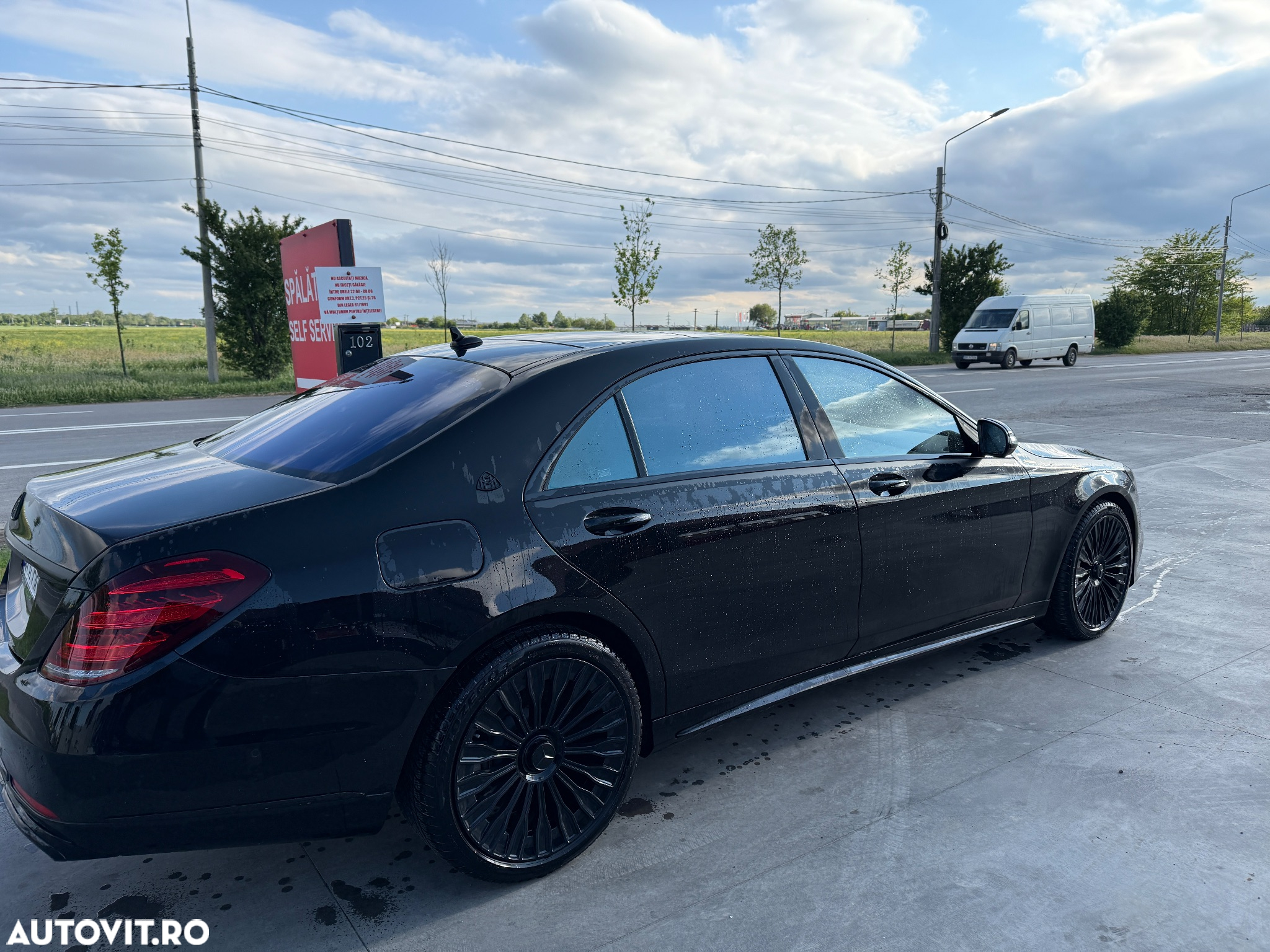 Mercedes-Benz S 560 4Matic 9G-TRONIC - 3