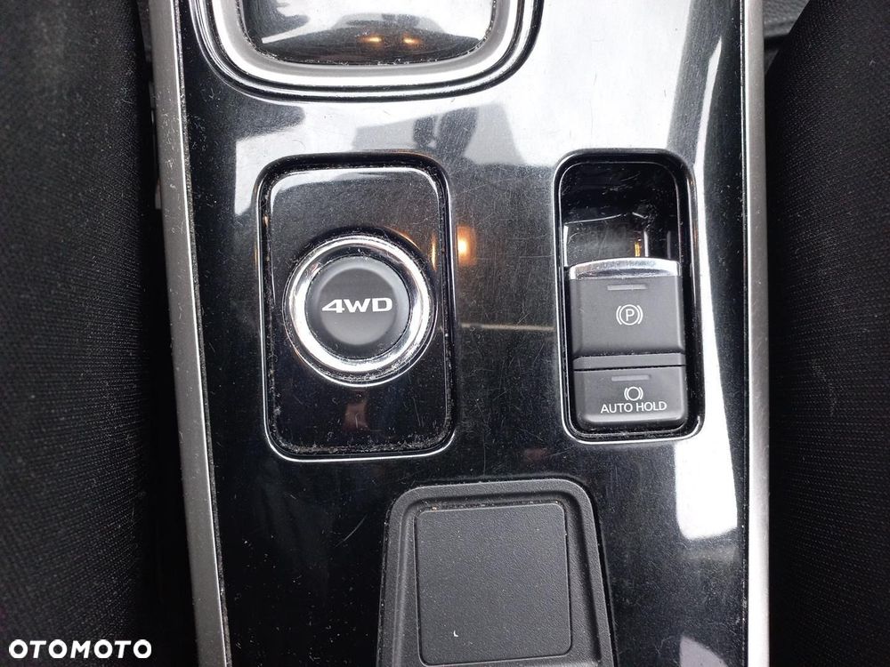 Mitsubishi Outlander 2.0 Intense 4WD CVT - 23