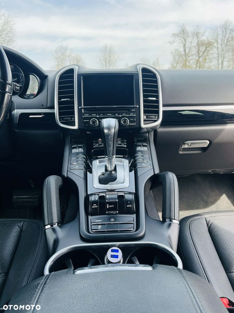 Porsche Cayenne - 10