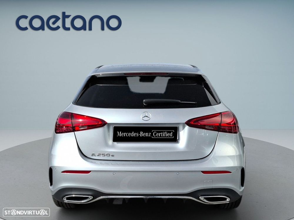 Mercedes-Benz A 250 e - 7