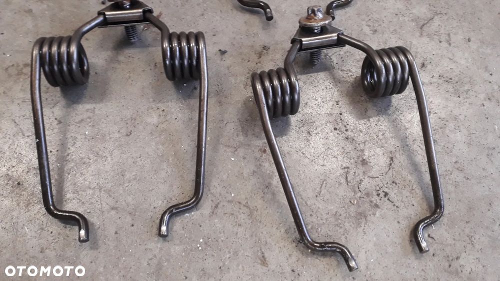 spręzyna valvetronic rozrządu Citroen c4 I lift 1.6 VTI 5FW - 5